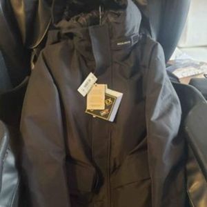 Brand new black Woolrich coat. Sz. Men's XS